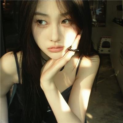 明月曾照彩云归